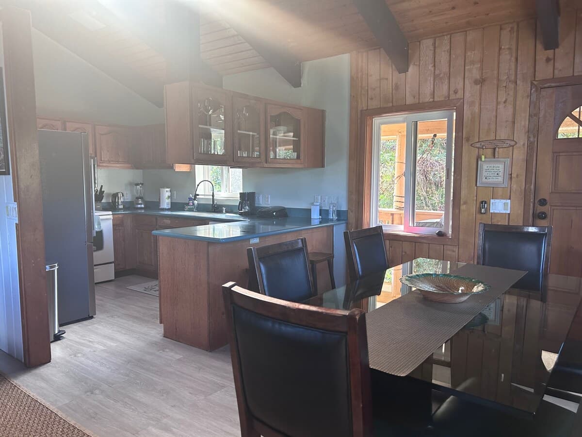 Home in Haleiwa · ★4.67 · 4 bedrooms · 5 beds · 2 private baths - Photo 4