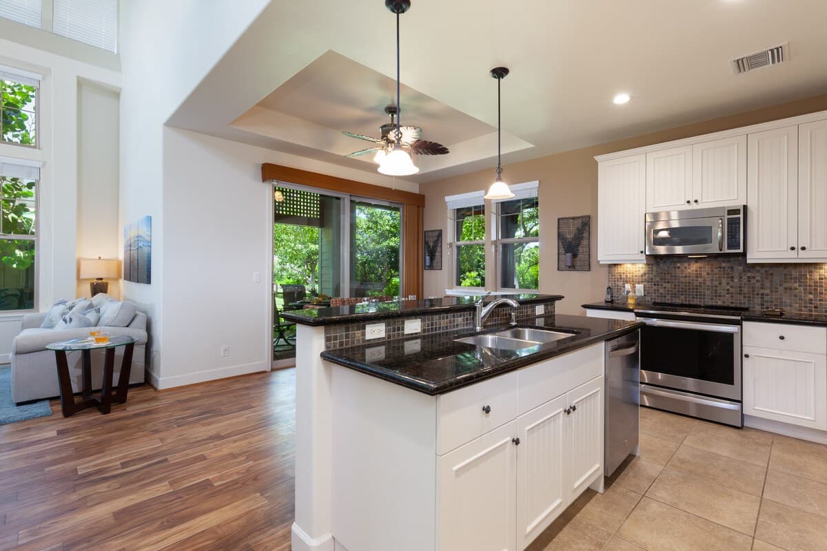 Townhouse in Waimea · ★4.96 · 2 bedrooms · 5 beds · 2 baths - Photo 4