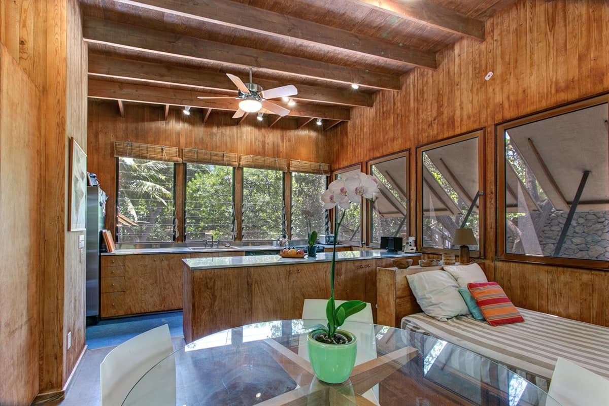Home in Waimea · ★4.9 · 5 bedrooms · 7 beds · 3.5 baths - Photo 4