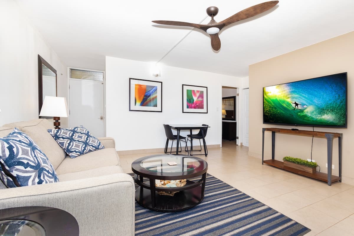 Condo in Kihei · ★4.81 · 1 bedroom · 2 beds · 1 private bath - Photo 4
