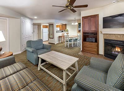Condo in Zephyr Cove · ★4.88 · 2 bedrooms · 3 beds · 2 private baths - Photo 4