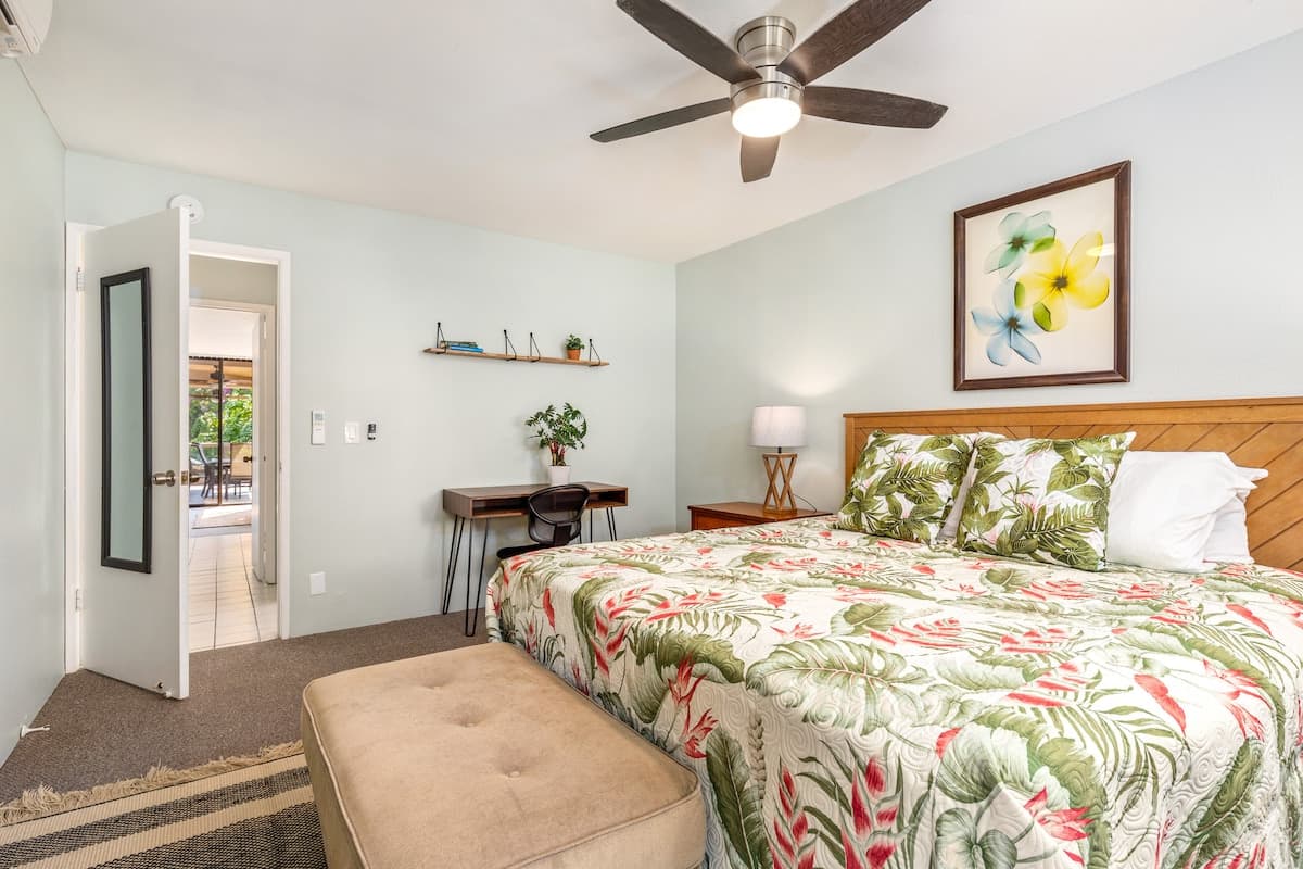 Condo in Kailua-Kona · ★4.8 · 2 bedrooms · 3 beds · 2 private baths - Photo 1