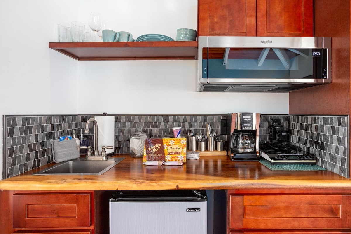 Condo in Princeville · ★4.88 · 1 bedroom · 1 bed · 1 bath - Photo 3