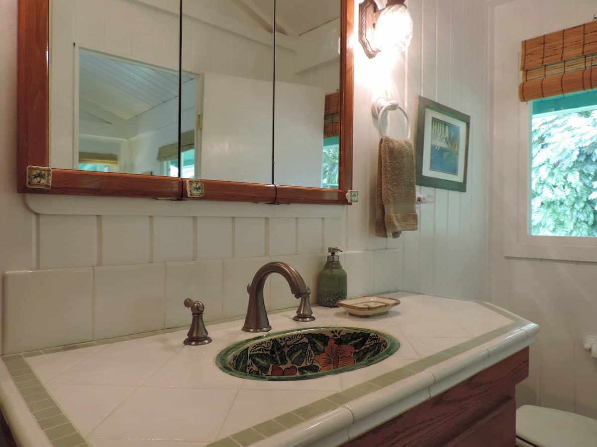 Home in Hanalei · ★5.0 · 5 bedrooms · 6 beds · 3 baths - Photo 2