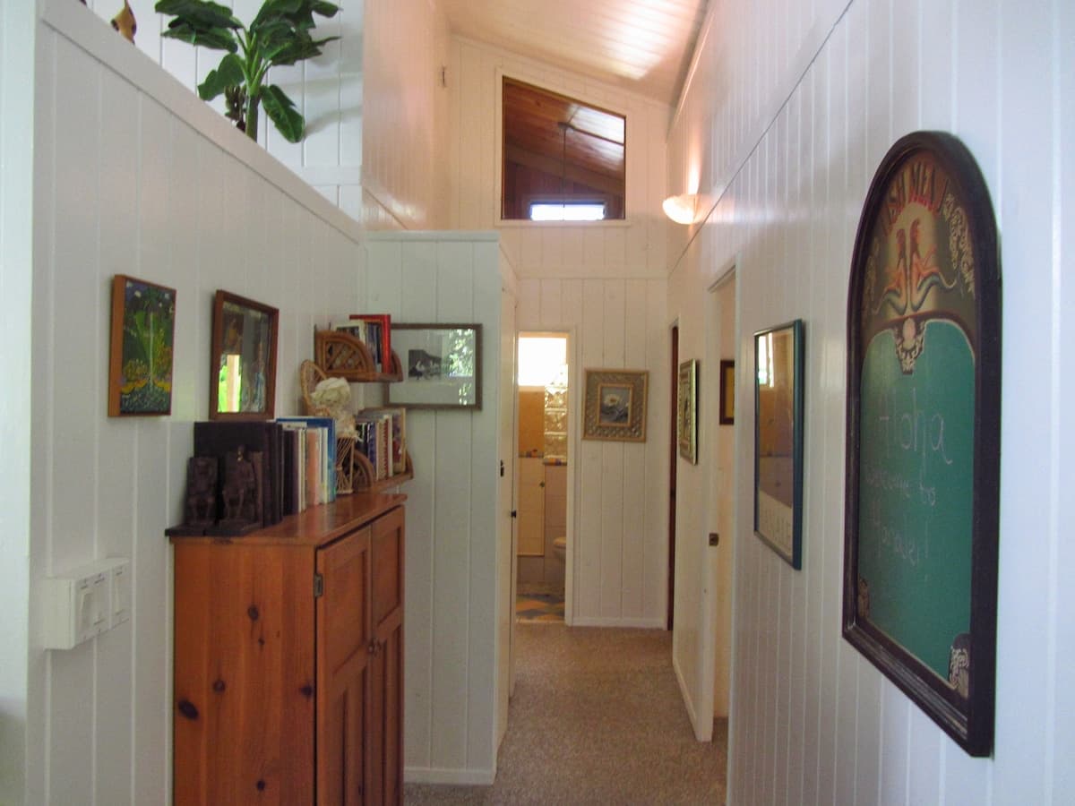 Home in Hanalei · ★5.0 · 5 bedrooms · 6 beds · 3 baths - Photo 1