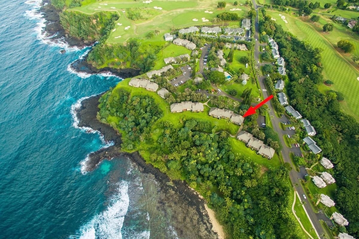 Condo in Princeville · ★4.94 · 1 bedroom · 2 beds · 1 bath - Photo 5