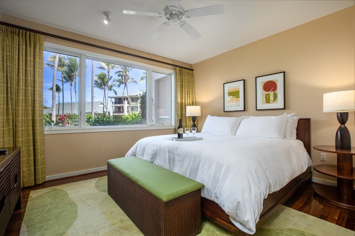 Home in Kahuku · ★4.98 · 3 bedrooms · 4 beds · 2 private baths - Photo 2