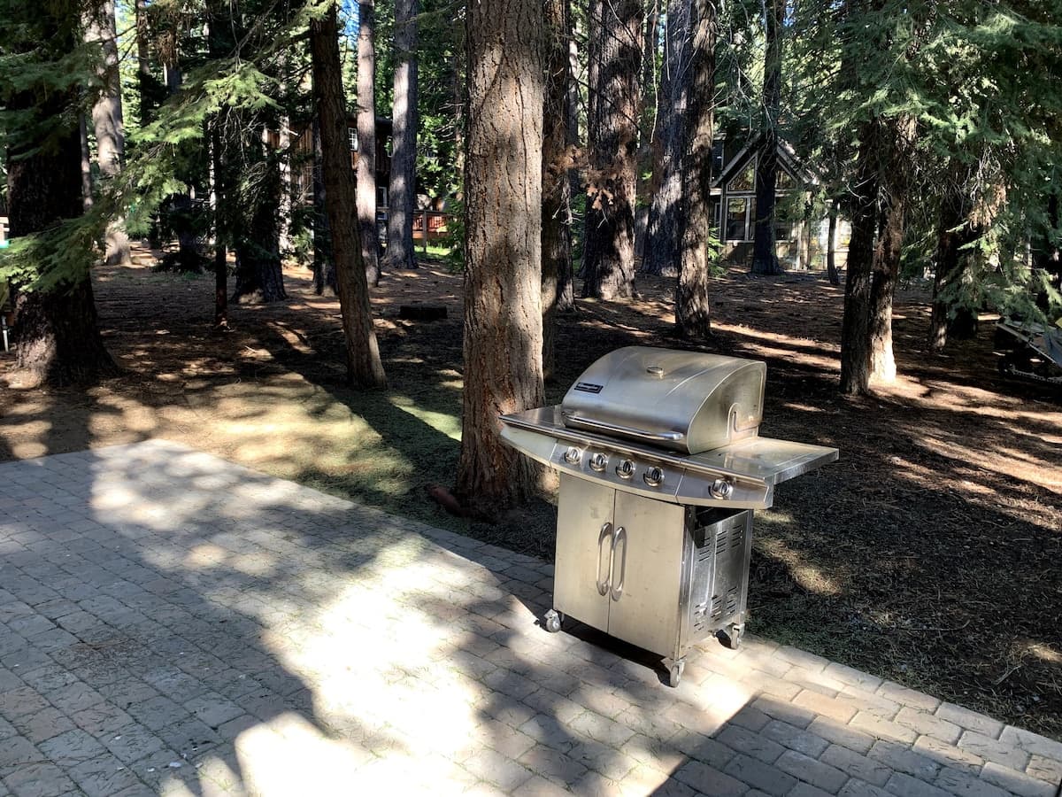 Old Tahoe Cabin 2 Blocks from Lake + Hot Tub - Photo 3