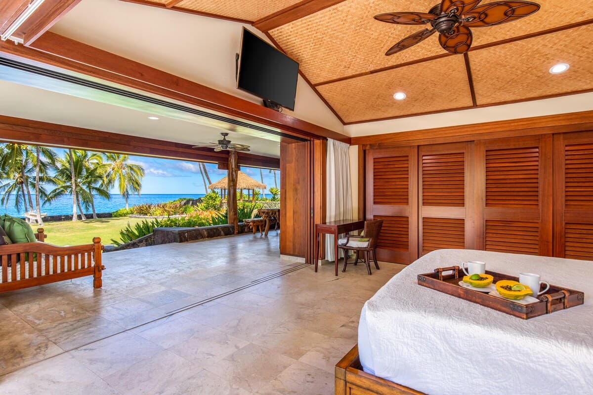 Home in Kailua-Kona · ★5.0 · 4 bedrooms · 5 beds · 4 baths - Photo 2