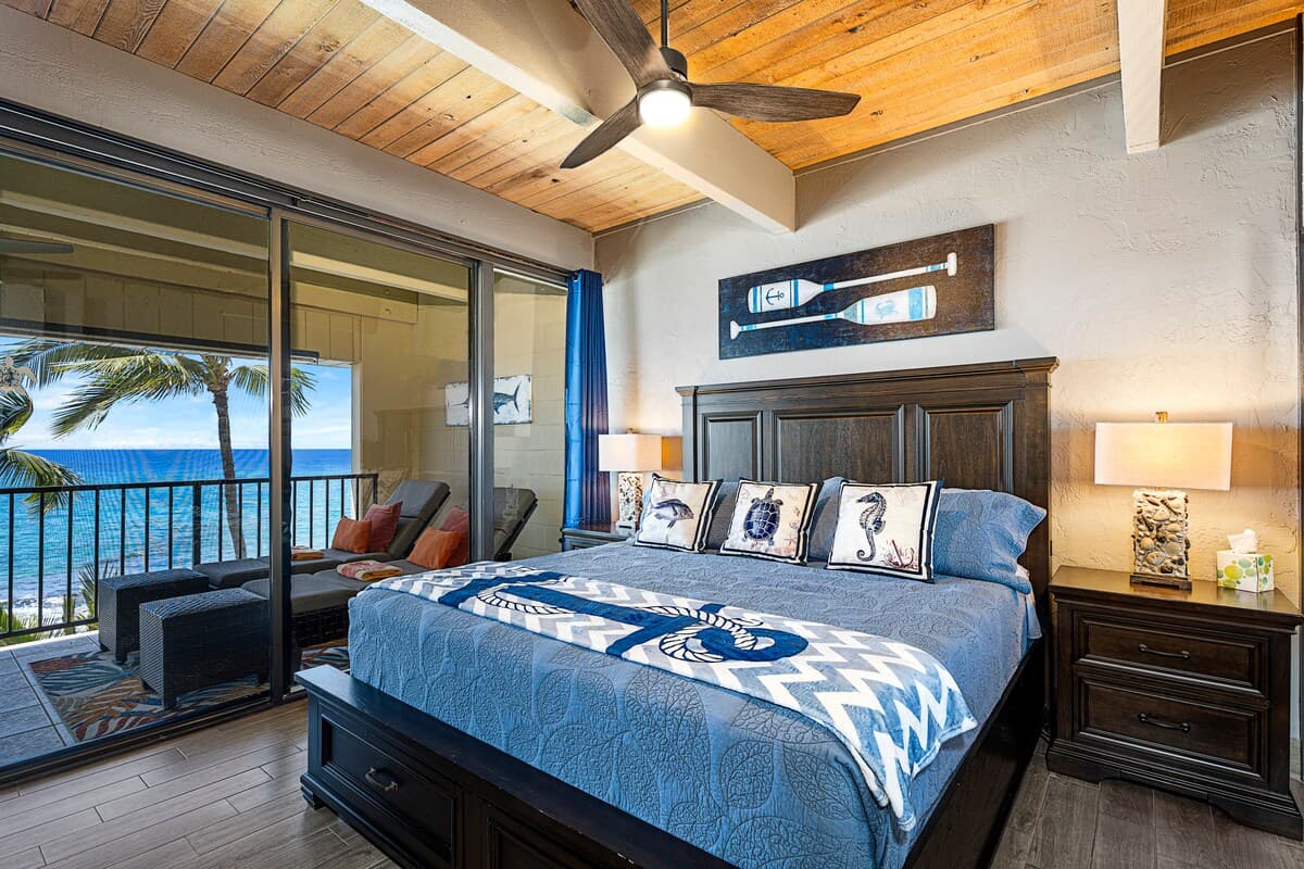 Condo in Kailua-Kona · ★4.96 · 2 bedrooms · 3 beds · 2 private baths - Photo 1