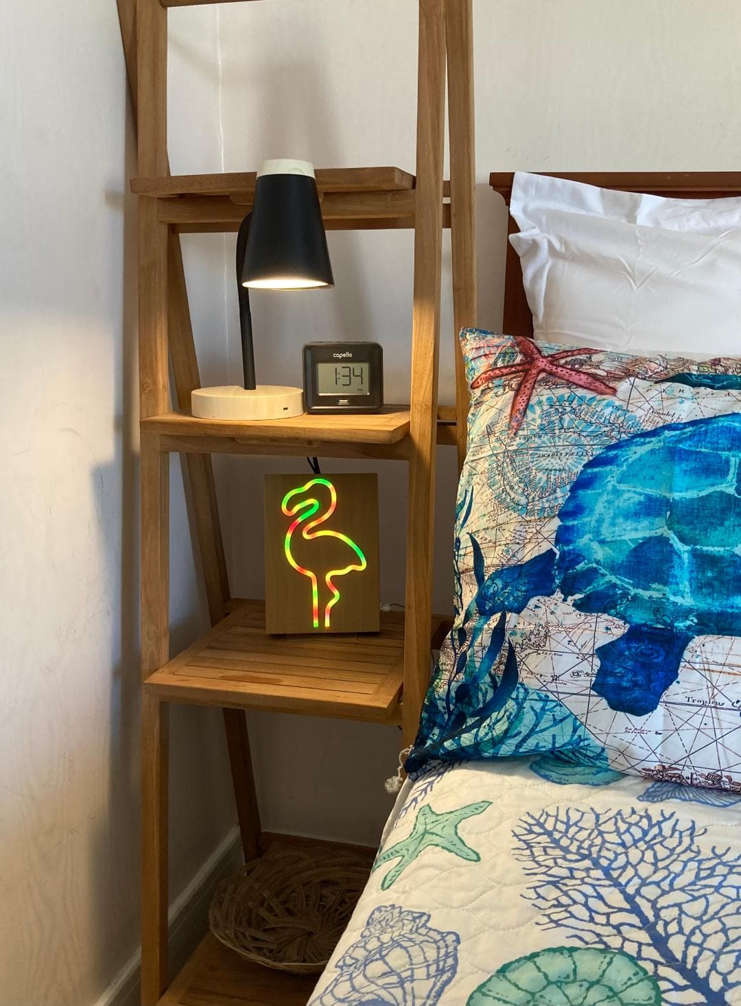 Resort in Honolulu · ★4.73 · Studio · 3 beds · 1 private bath - Photo 1