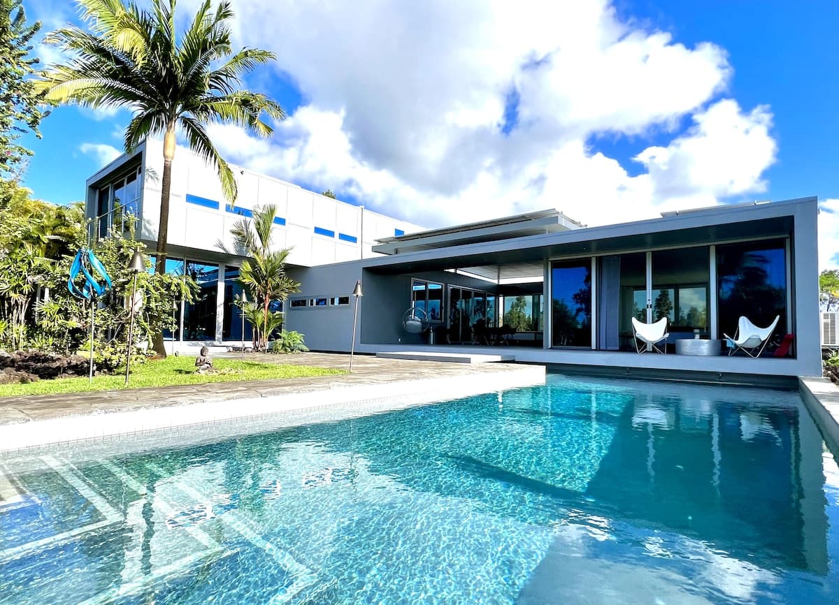Villa in Pahoa · ★4.95 · 2 bedrooms · 4 beds · 2 baths - Photo 1