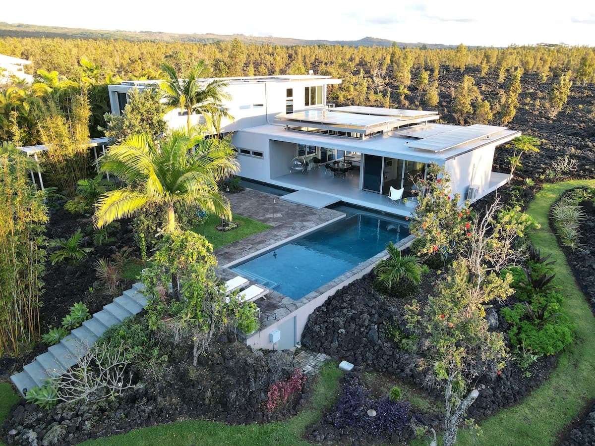 Villa in Pahoa · ★4.95 · 2 bedrooms · 4 beds · 2 baths - Photo 4