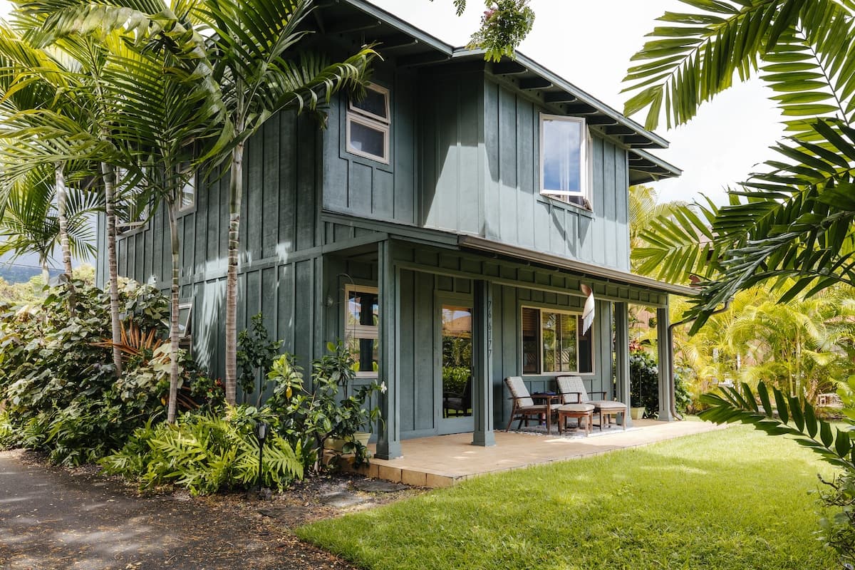 Home in Kailua-Kona · ★4.89 · 6 bedrooms · 6 beds · 5 baths - Photo 1