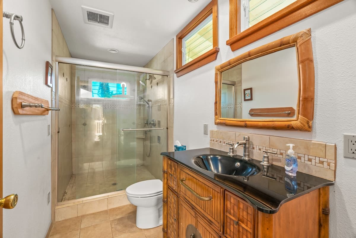 Home in Princeville · ★4.91 · 4 bedrooms · 5 beds · 3 private baths - Photo 2