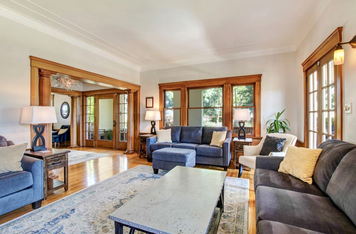 Casa Bella Historic Estate with Pool & Hot Tub - Photo 4