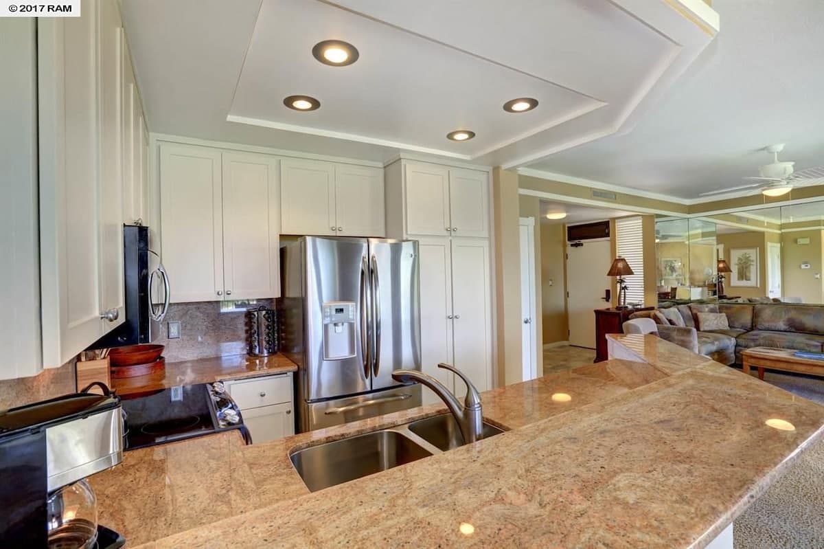 Condo in Lahaina · ★4.97 · 1 bedroom · 1 bed · 1.5 baths - Photo 3