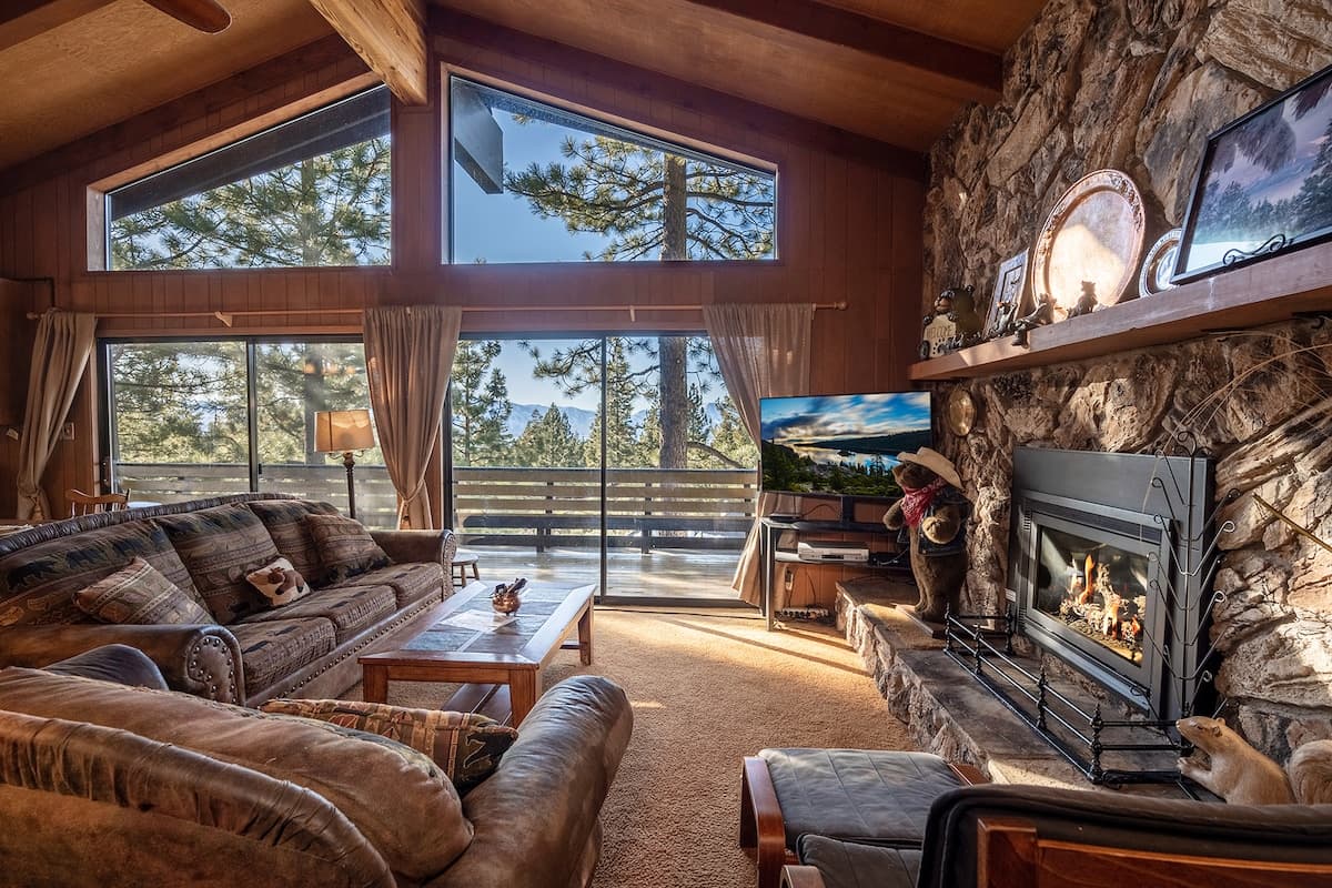 Home in Stateline · ★4.79 · 3 bedrooms · 5 beds · 2 private baths - Photo 1