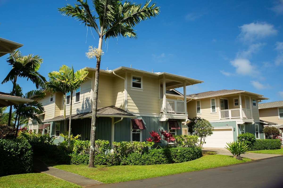 Townhouse in Princeville · ★5.0 · 3 bedrooms · 3 beds · 2.5 private baths - Photo 1