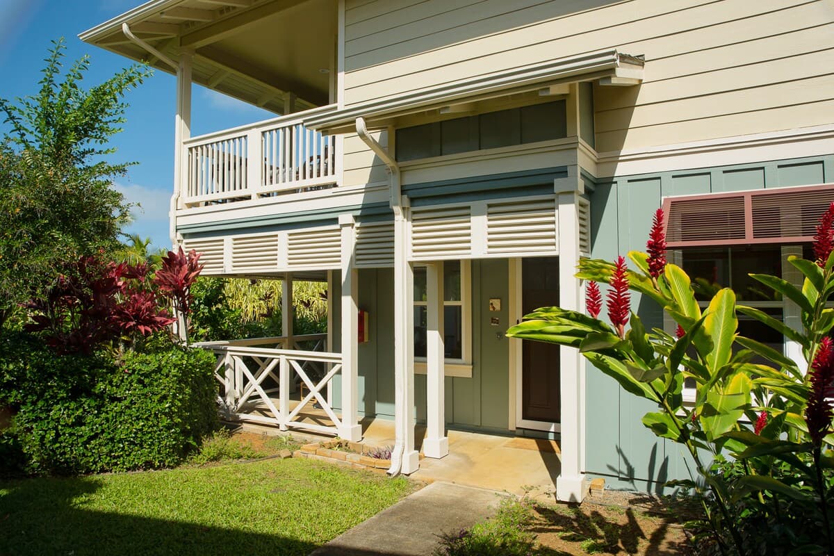 Townhouse in Princeville · ★5.0 · 3 bedrooms · 3 beds · 2.5 private baths - Photo 5