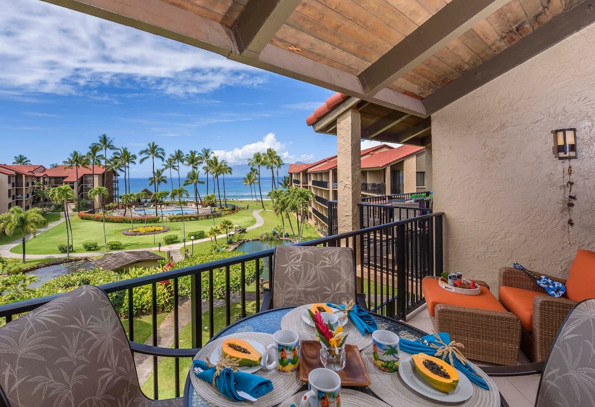 Condo in Lahaina · ★4.71 · 3 bedrooms · 3 beds · 3 baths - Photo 1