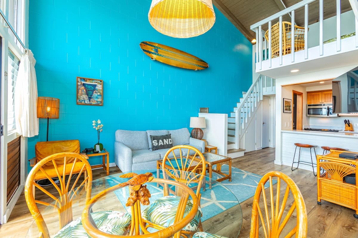 Condo in Wailuku · ★4.86 · 2 bedrooms · 4 beds · 2 private baths - Photo 3