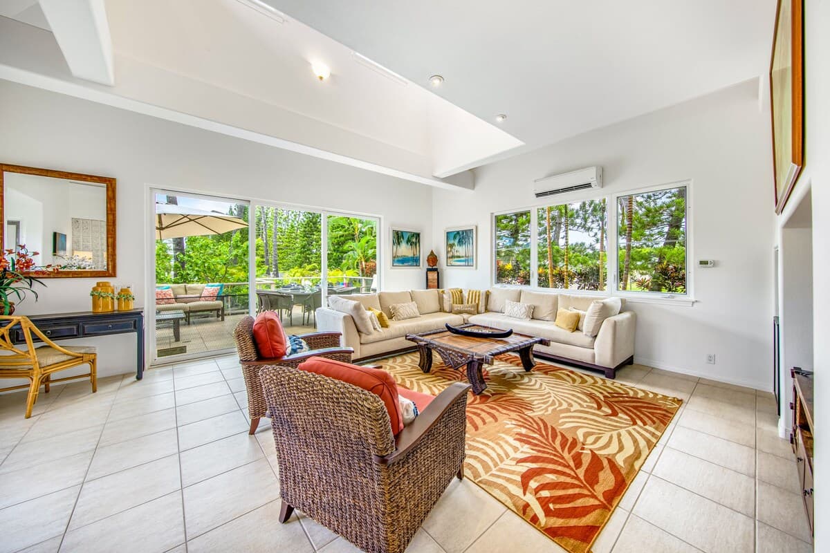 Home in Kailua-Kona · ★5.0 · 3 bedrooms · 3 beds · 3 baths - Photo 4