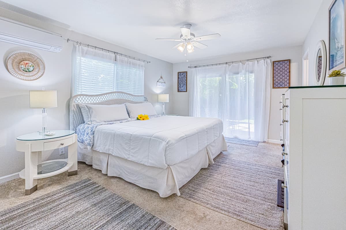 Home in Kihei · ★4.9 · 3 bedrooms · 6 beds · 2.5 baths - Photo 2
