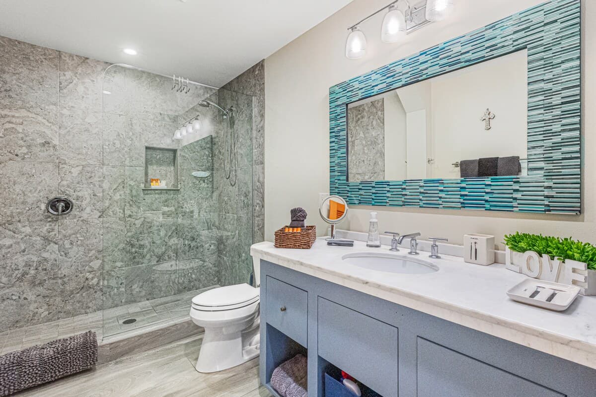 Home in Kihei · ★4.9 · 3 bedrooms · 6 beds · 2.5 baths - Photo 3