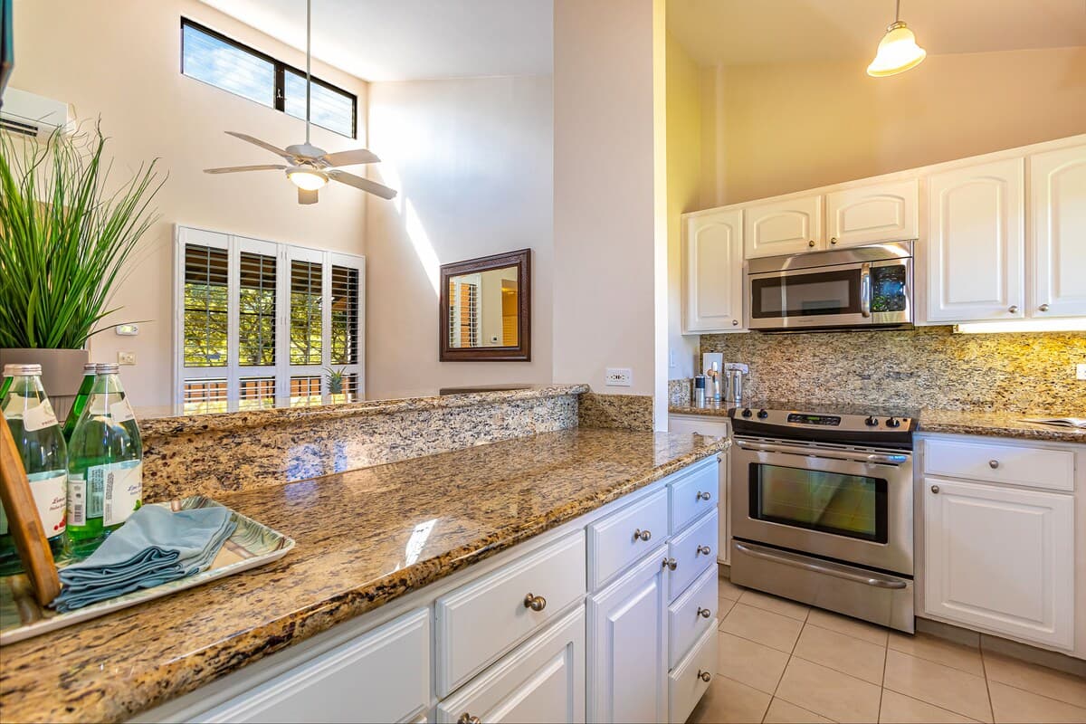 Condo in Kihei · ★4.96 · 1 bedroom · 2 beds · 1 bath - Photo 2