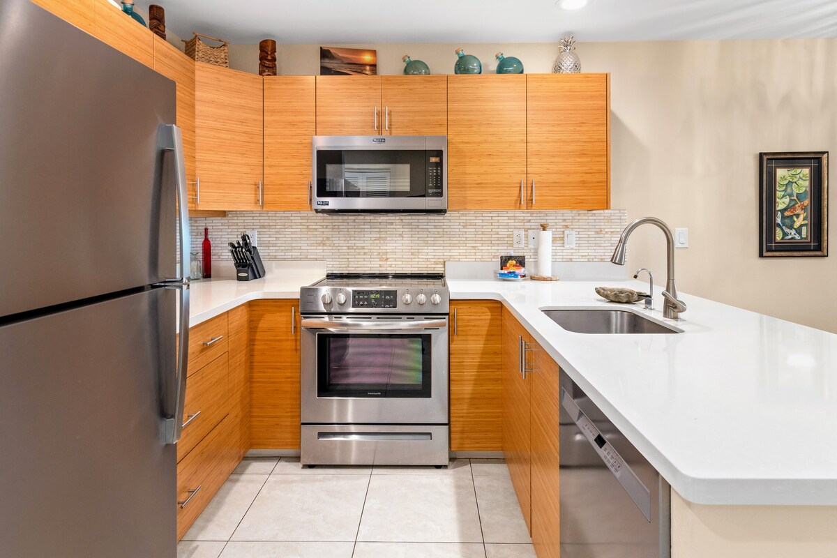 Condo in Kihei · ★4.82 · 1 bedroom · 2 beds · 2 baths - Photo 5