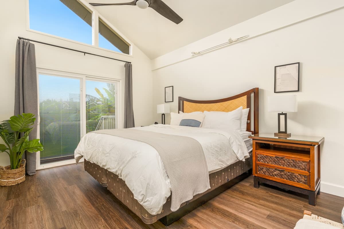 Home in Princeville · ★4.94 · 3 bedrooms · 5 beds · 2 private baths - Photo 2