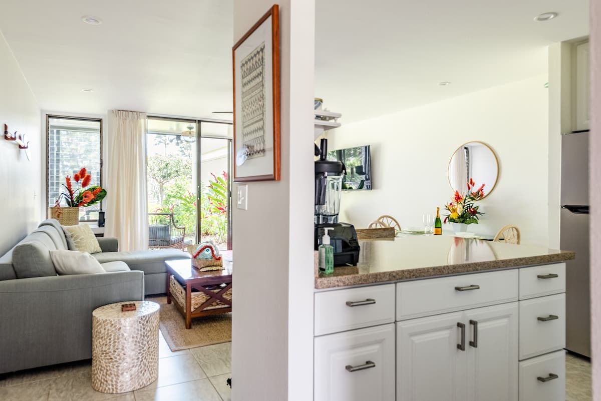Condo in Kahuku · ★4.98 · 1 bedroom · 2 beds · 1 private bath - Photo 5