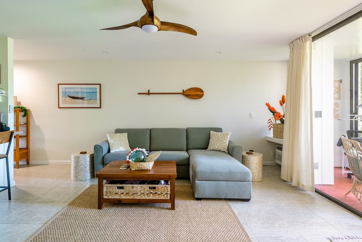 Condo in Kahuku · ★4.98 · 1 bedroom · 2 beds · 1 private bath - Photo 1