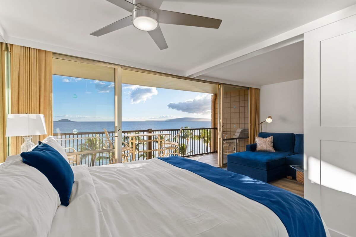 Condo in Kihei · ★4.96 · 2 bedrooms · 2 beds · 2 baths - Photo 2