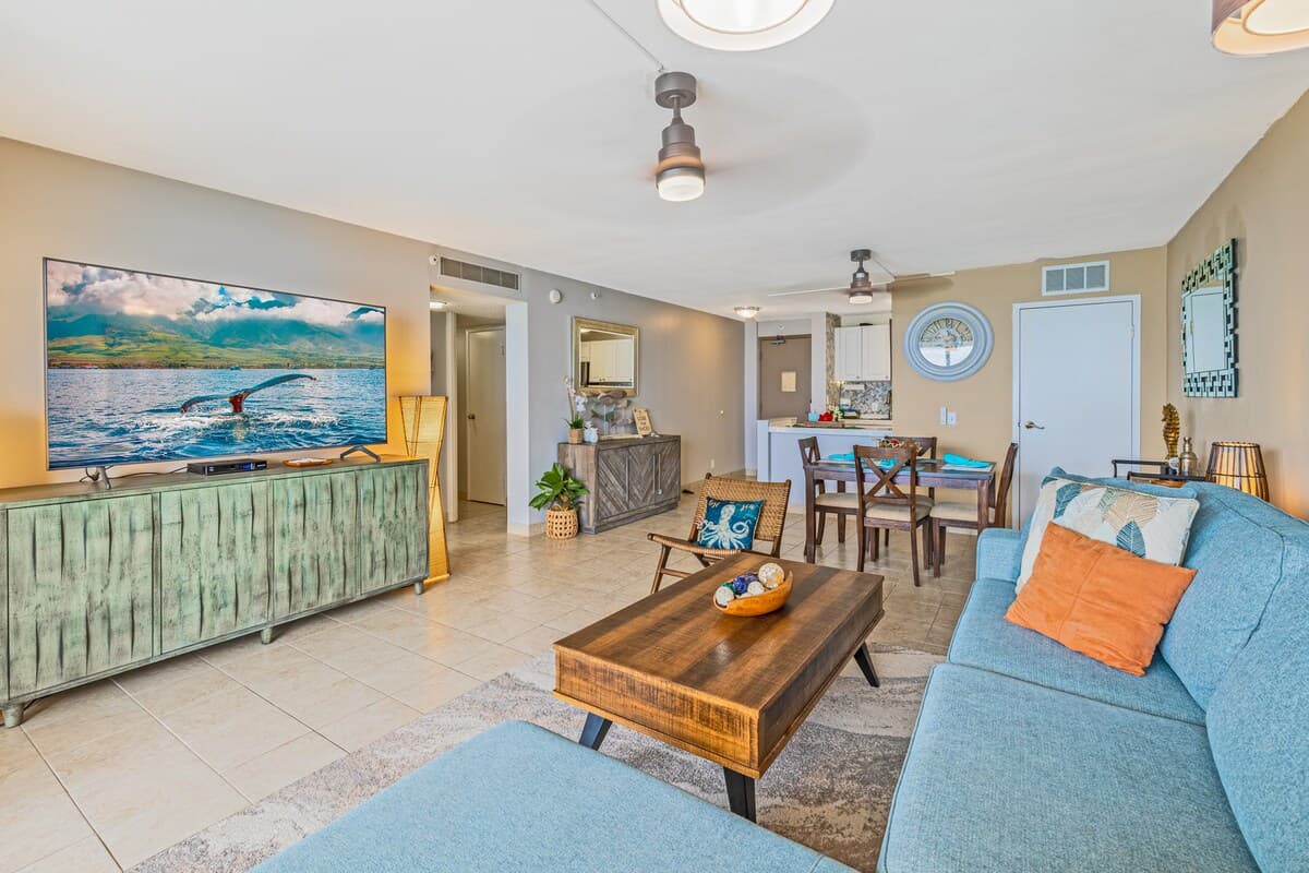 Condo in Lahaina · ★4.78 · 2 bedrooms · 3 beds · 2 baths - Photo 3