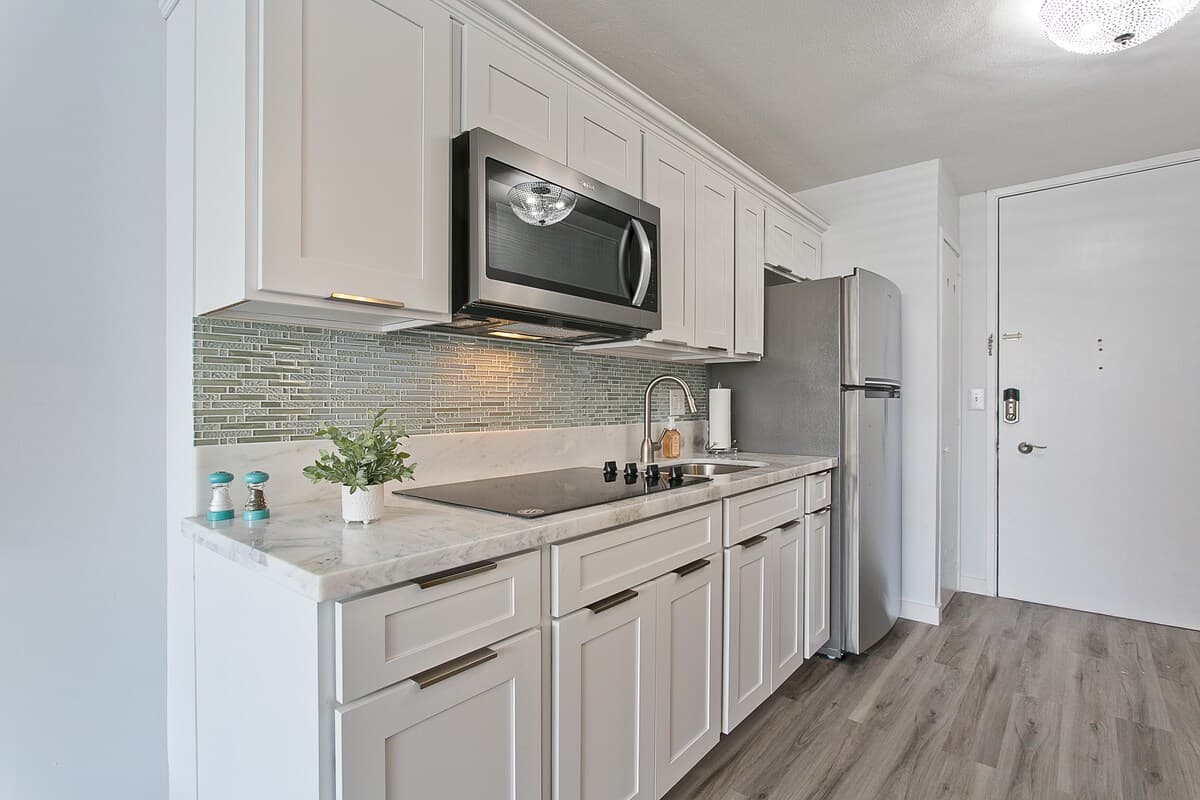 Waikiki Marina Condo - Photo 2