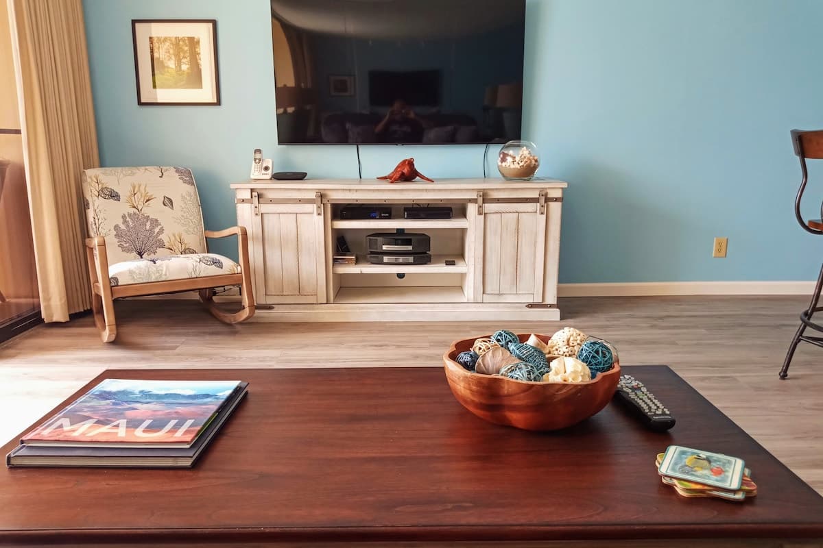 Condo in Kihei · ★4.95 · 1 bedroom · 2 beds · 1 bath - Photo 4