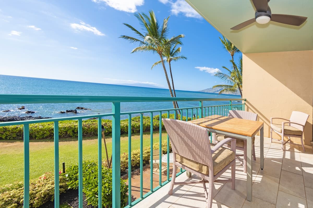 Condo in Kihei · ★4.73 · 1 bedroom · 2 beds · 1 private bath - Photo 4
