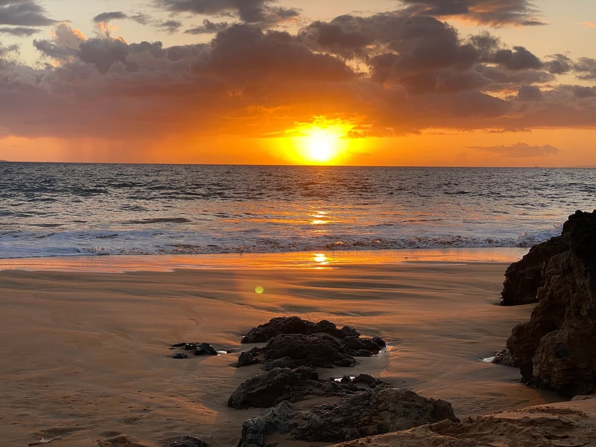 Condo in Lahaina · ★4.97 · 1 bedroom · 1 bed · 1 bath - Photo 2