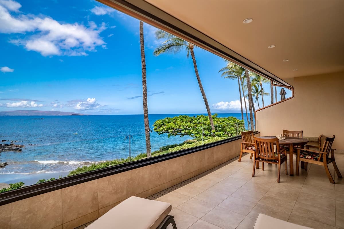 Condo in Kihei · ★4.96 · 2 bedrooms · 2 beds · 2 baths - Photo 1
