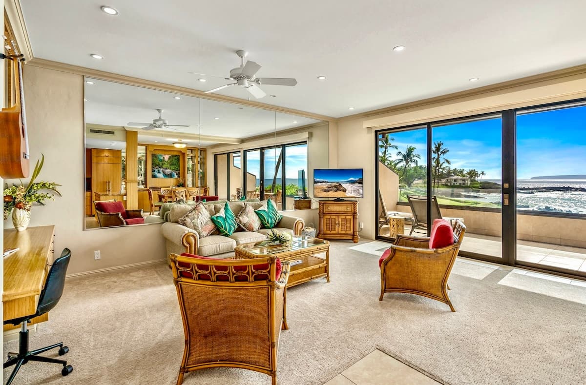 Condo in Kihei · ★4.96 · 2 bedrooms · 2 beds · 2 baths - Photo 4