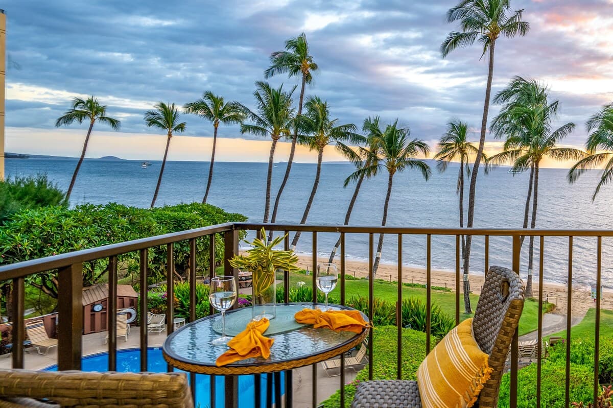 Condo in Kihei · ★4.86 · 1 bedroom · 2 beds · 1 bath - Photo 4