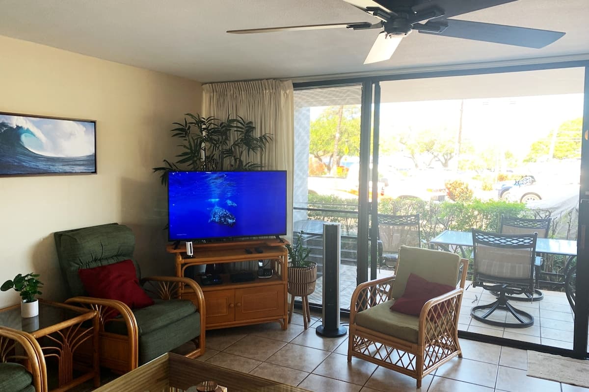 Condo in Kihei · ★4.85 · 2 bedrooms · 4 beds · 2 private baths - Photo 5
