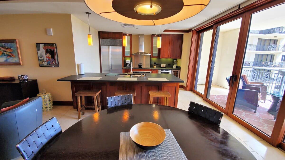 Condo in Kapolei · ★4.98 · 2 bedrooms · 3 beds · 2 private baths - Photo 3