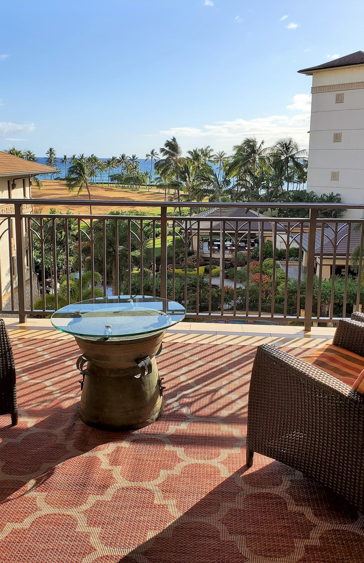 Condo in Kapolei · ★4.98 · 2 bedrooms · 3 beds · 2 private baths - Photo 1