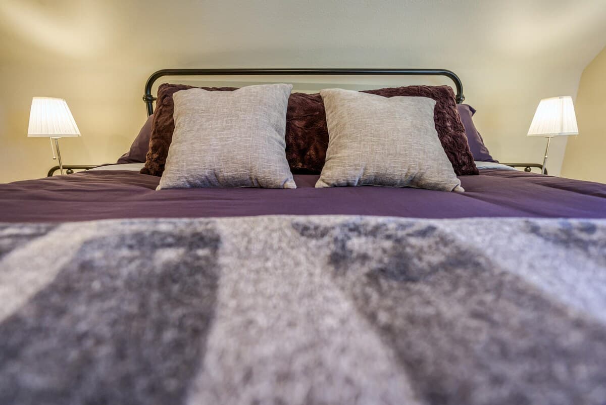 Home in Incline Village · ★4.97 · 3 bedrooms · 6 beds · 3.5 private baths - Photo 3