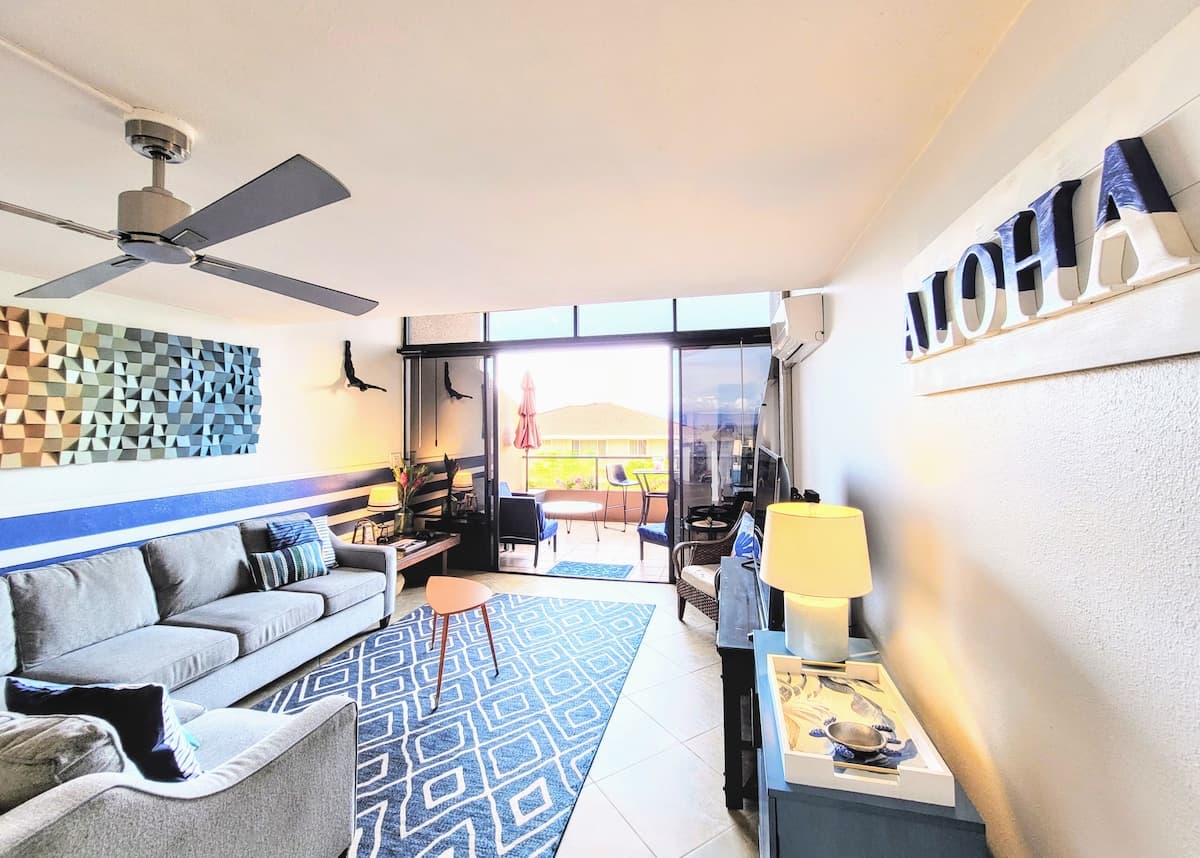 Condo in Lahaina · ★4.92 · 2 bedrooms · 3 beds · 2 baths - Photo 2