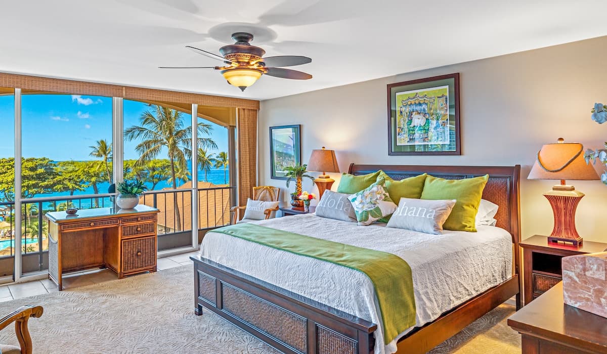 Stunning Top-Floor Oceanfront View Suite! - Photo 5