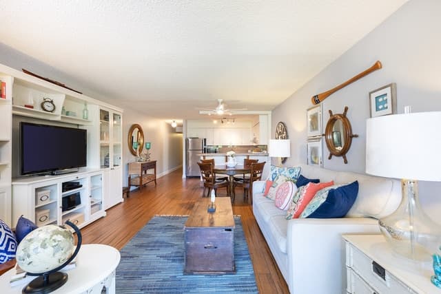 Condo in Kihei · ★4.85 · 1 bedroom · 1 bed · 2 private baths - Photo 4
